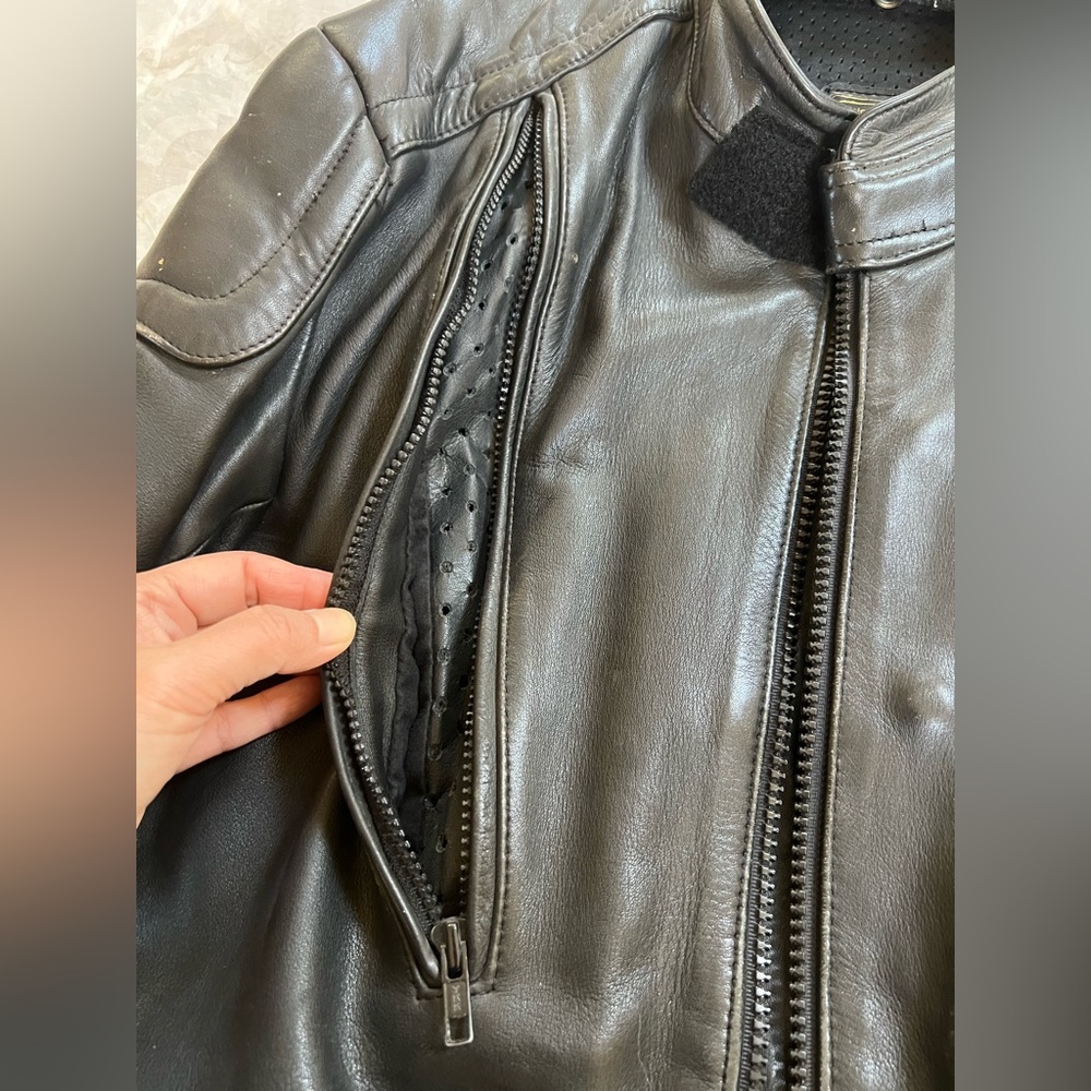 Men's Black Leather Motorcycle Jacket - Picture 7 of 16